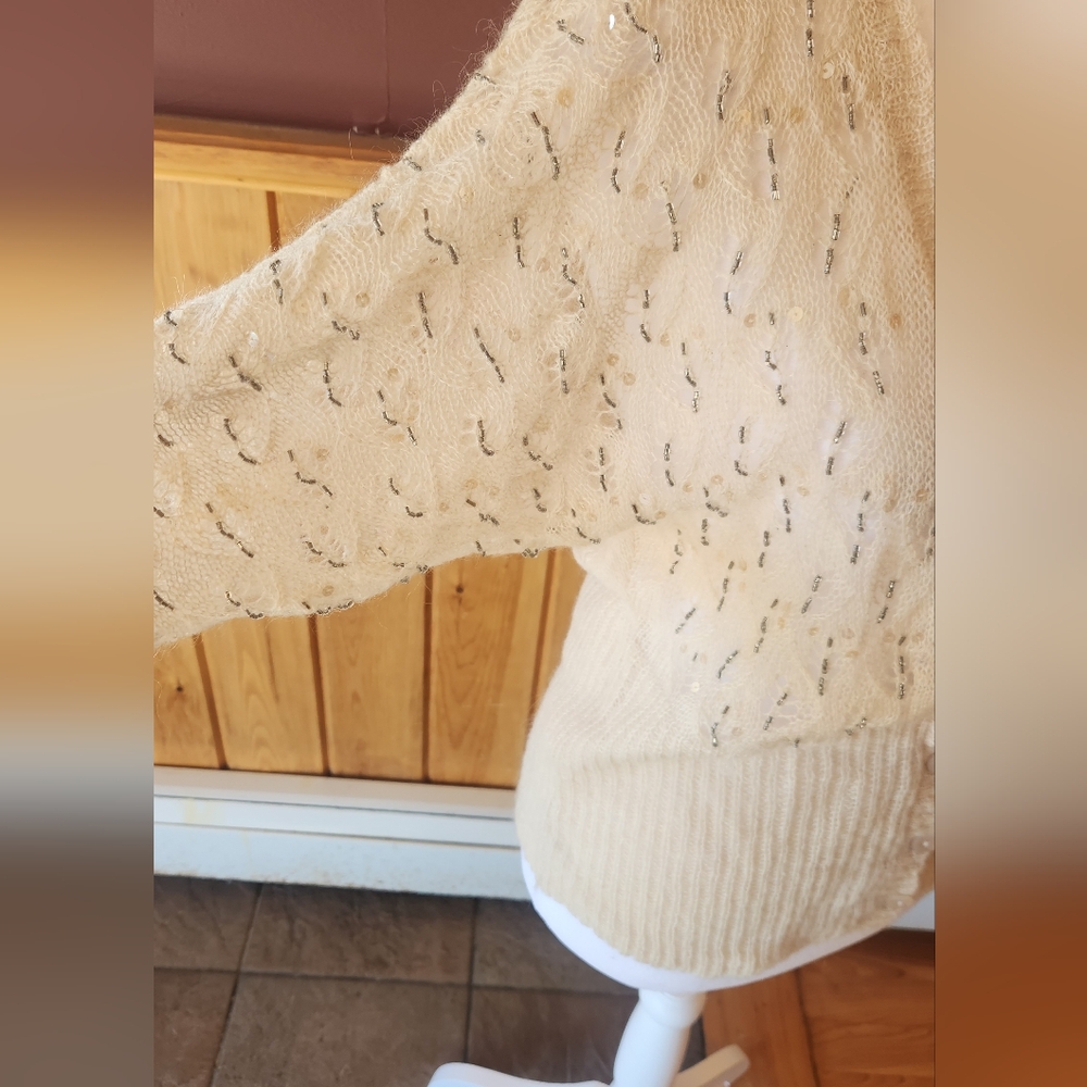 Vintage Ann Tayor Loft Cardigan Sequins And Beads Ivory Wool Size XS - Picture 4 of 9